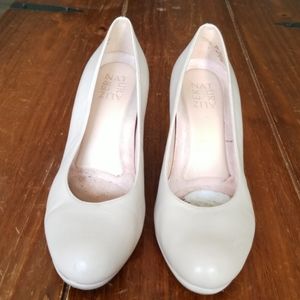 Naturalizer 3" 6.5W nude pump
